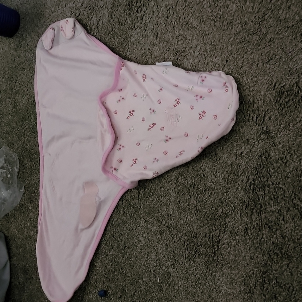 SwaddleMe